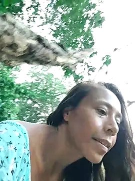 Snapshot of Luna-Natural chatting on October 20, 2025, 8:31 pm Luna-Natural online show from October 20, 2025, 8:31 pm