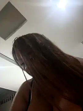 AbellaLizz online show from December 4, 2025, 7:29 am