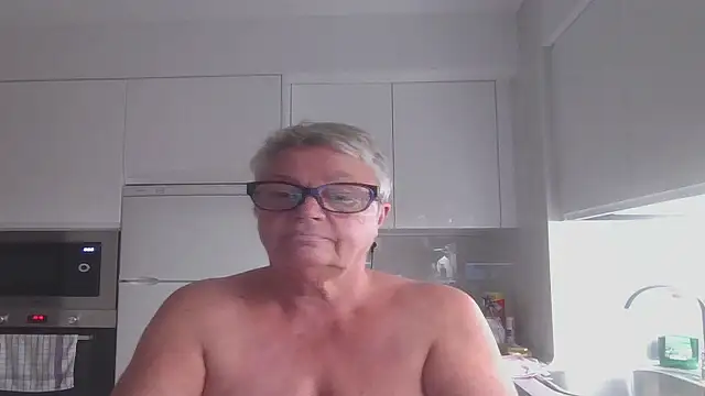 Snapshot of GrannyChrissy68 chatting on October 15, 2025, 9:45 pm GrannyChrissy68 online show from October 15, 2025, 9:45 pm