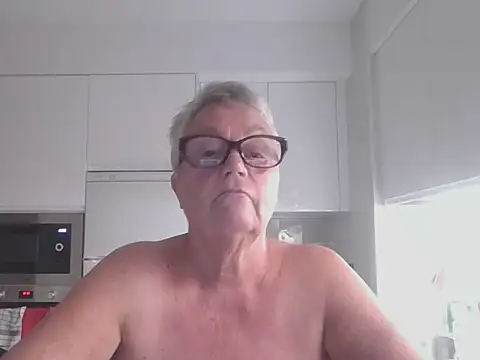 Snapshot of GrannyChrissy68 chatting on October 11, 2025, 8:54 pm GrannyChrissy68 online show from October 11, 2025, 8:54 pm