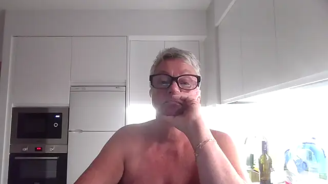 Snapshot of GrannyChrissy68 chatting on October 10, 2025, 8:53 pm GrannyChrissy68 online show from October 10, 2025, 8:53 pm