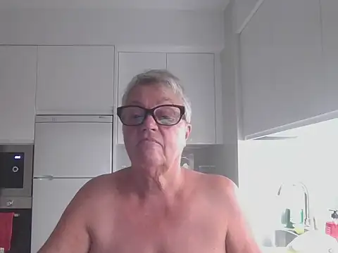 Snapshot of GrannyChrissy68 chatting on October 12, 2025, 9:49 pm GrannyChrissy68 online show from October 12, 2025, 9:49 pm