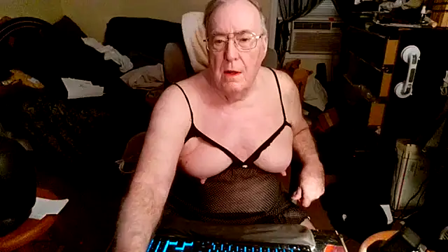 Toastir online show from October 19, 2025, 8:22 pm