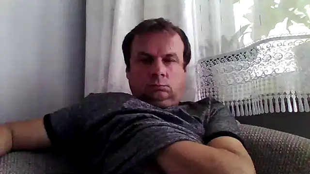 grzes19763 online show from June 3, 2026, 10:38 am