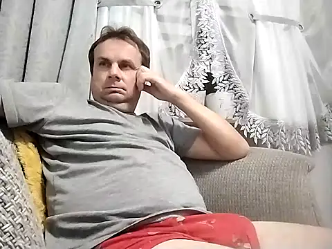 Snapshot of grzes19763 chatting on September 18, 2025, 8:56 pm grzes19763 online show from September 18, 2025, 8:56 pm