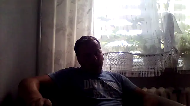 Snapshot of grzes19763 chatting on June 27, 2026, 12:11 pm grzes19763 online show from June 27, 2026, 12:11 pm