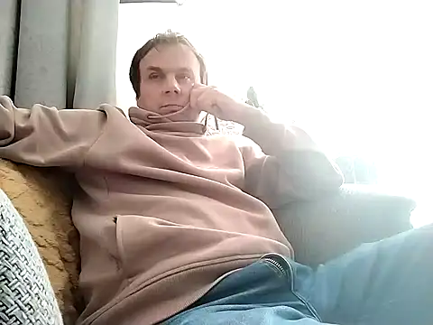 Snapshot of grzes19763 chatting on October 6, 2025, 9:10 am grzes19763 online show from October 6, 2025, 9:10 am