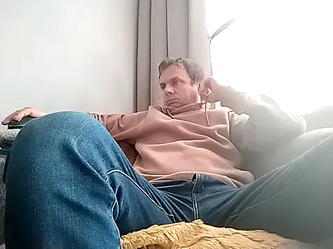 Snapshot of grzes19763 chatting on September 26, 2025, 7:59 am grzes19763 online show from September 26, 2025, 7:59 am