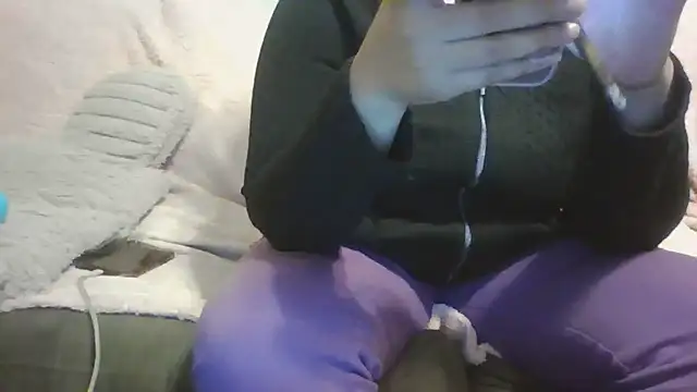 beautylovess online show from October 22, 2025, 11:14 pm