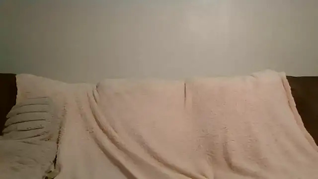 beautylovess online show from October 5, 2025, 2:41 pm