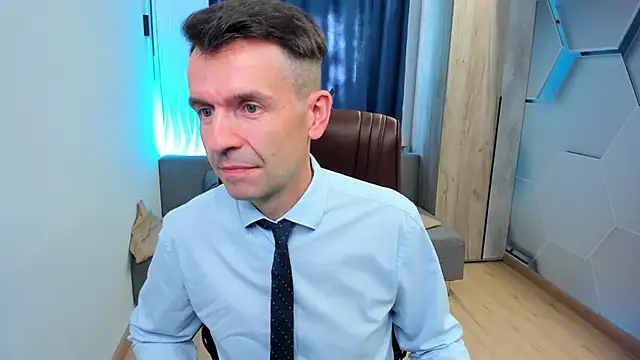 Snapshot of SteveTiger chatting on September 26, 2025, 1:29 pm SteveTiger online show from September 26, 2025, 1:29 pm