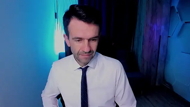 Snapshot of SteveTiger chatting on October 27, 2025, 3:40 am SteveTiger online show from October 27, 2025, 3:40 am