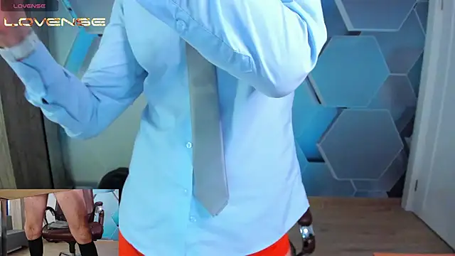 SteveTiger online show from May 24, 2026, 3:28 am