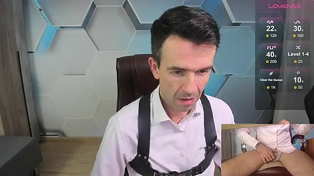 Snapshot of SteveTiger chatting on January 18, 2026, 3:26 pm SteveTiger online show from January 18, 2026, 3:26 pm