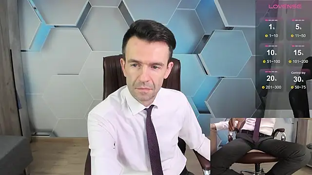 Snapshot of SteveTiger chatting on February 15, 2026, 3:07 am SteveTiger online show from February 15, 2026, 3:07 am