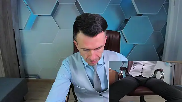 SteveTiger online show from April 16, 2026, 9:32 am