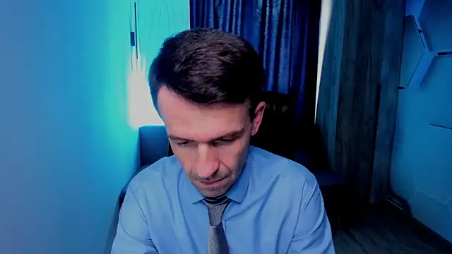 Snapshot of SteveTiger chatting on October 21, 2025, 10:03 am SteveTiger online show from October 21, 2025, 10:03 am