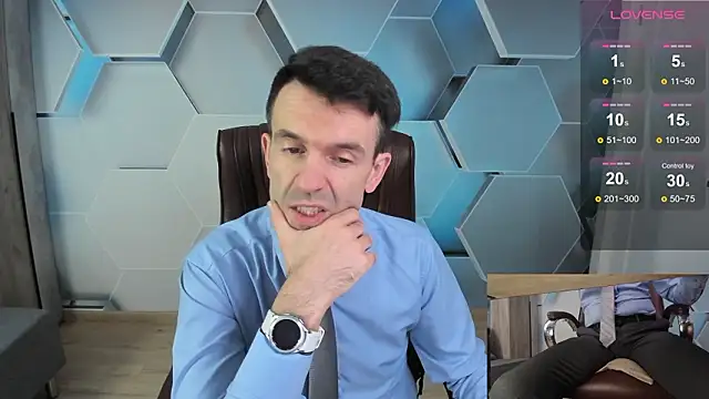 Snapshot of SteveTiger chatting on February 10, 2026, 9:41 am SteveTiger online show from February 10, 2026, 9:41 am