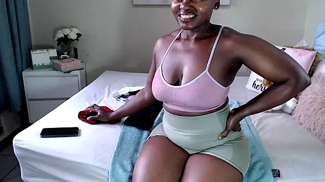 FitSelina66 online show from May 12, 2026, 2:45 pm