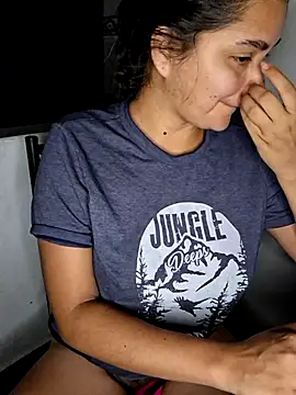 blerstefan1 online show from March 6, 2025, 10:09 am