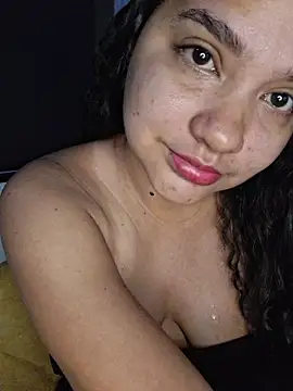 blerstefan1 online show from October 13, 2025, 9:33 am