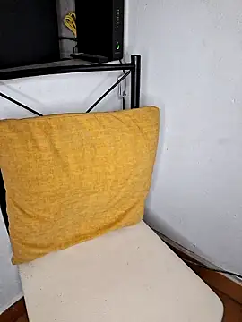 blerstefan1 online show from March 3, 2025, 7:35 am