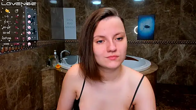 MelindaTin online show from October 19, 2025, 12:13 am