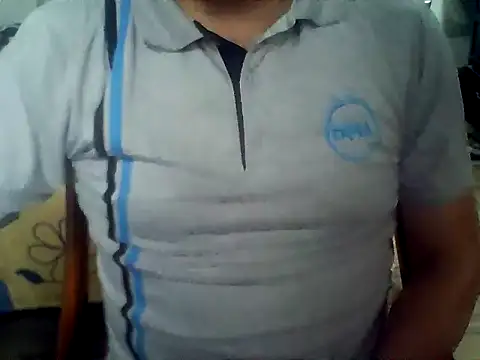 Snapshot of Latinjim29 chatting on January 15, 2026, 3:48 pm Latinjim29 online show from January 15, 2026, 3:48 pm