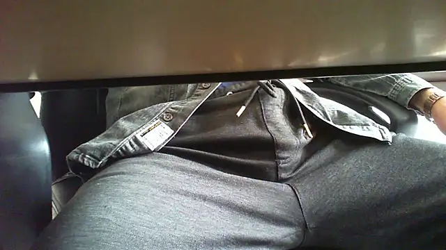 Snapshot of pasiuni chatting on November 9, 2025, 12:09 pm pasiuni online show from November 9, 2025, 12:09 pm