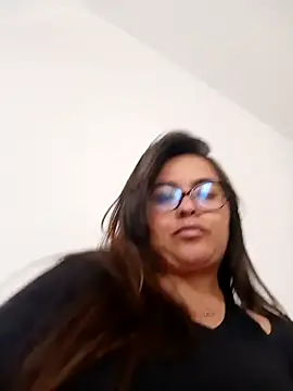 Ixchel Anaid online show from February 16, 2025, 5:26 pm