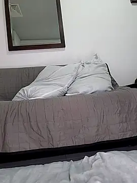 Snapshot of estrella_tasty chatting on January 13, 2026, 11:41 pm estrella tasty online show from January 13, 2026, 11:41 pm