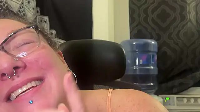 Miss Phat Booty online show from October 7, 2025, 1:28 am