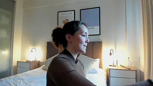 Snapshot of molly_marmalade_ chatting on February 5, 2025, 5:09 pm molly marmalade online show from February 5, 2025, 5:09 pm