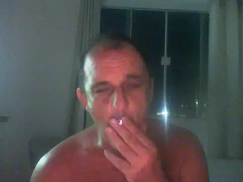 ConradinhoBR50 online show from April 5, 2026, 9:43 pm