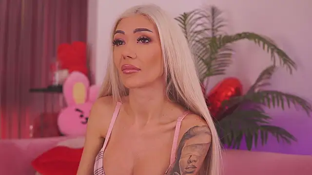 Snapshot of fallingangel chatting on November 13, 2025, 8:07 am fallingangel online show from November 13, 2025, 8:07 am