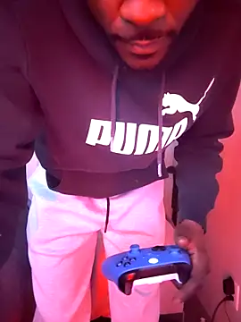 luckyfeet77 online show from April 28, 2026, 11:53 pm