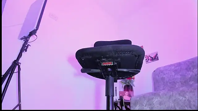 MIss Kendall  online show from February 17, 2025, 8:06 pm