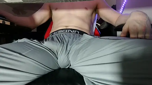 Snapshot of Dick_and_muscles chatting on February 13, 2026, 5:51 am Dick and muscles online show from February 13, 2026, 5:51 am