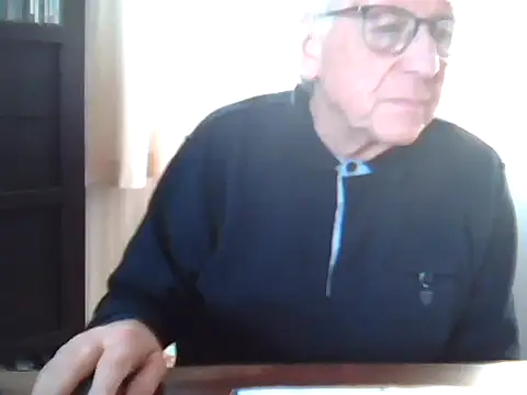 johnjohn622662 online show from November 26, 2025, 10:37 am