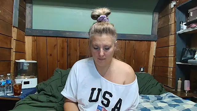 lisaxlovexxx online show from February 21, 2026, 3:47 pm