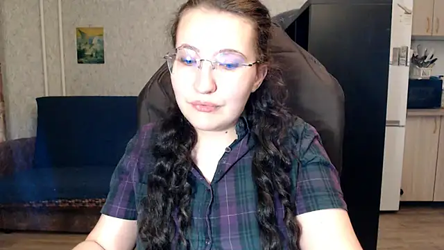 AnKey Rayah online show from October 6, 2025, 9:48 pm