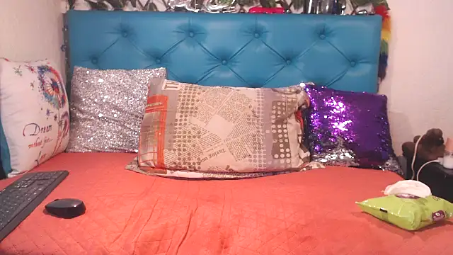 SARAWILLS online show from January 7, 2026, 2:11 pm