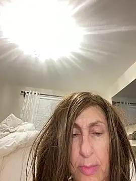 PreciousKittyXO online show from April 18, 2026, 4:09 pm