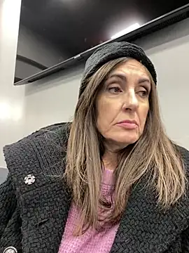 PreciousKittyXO online show from December 18, 2024, 6:57 pm