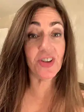 PreciousKittyXO online show from January 6, 2025, 9:22 pm