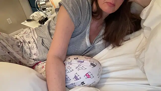 PreciousKittyXO online show from February 2, 2025, 6:53 pm