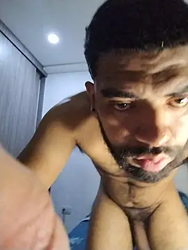 Aroon Stonne online show from November 5, 2025, 7:44 am