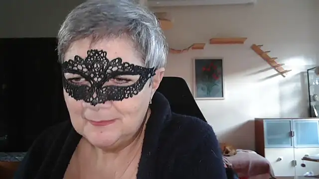 simona60 online show from December 21, 2024, 2:04 pm