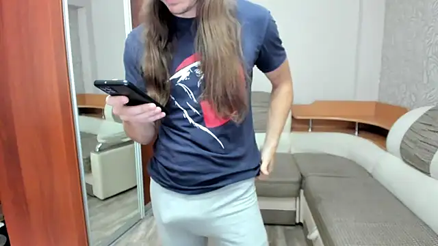 Marrymepls online show from September 30, 2025, 5:02 am