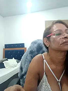 Snapshot of BustyMilf_ chatting on October 9, 2025, 1:11 pm BustyMilf online show from October 9, 2025, 1:11 pm